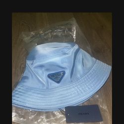 Brand New Bucket Hat Prada 