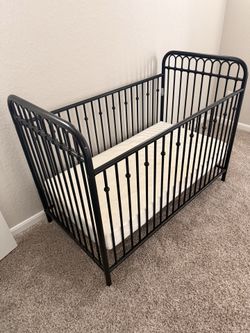 Crib and mattress