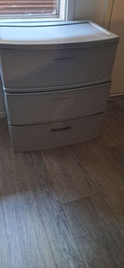 Plastic drawers