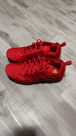 Nike Air VaporMax Plus Red Sneakers