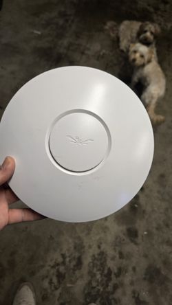 Ubiquiti Unifi AP Long Range Wireless Access Point A/B/G/N