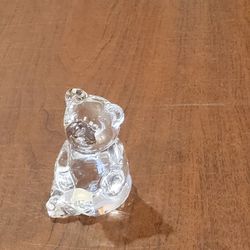 Vintage 24% Lead crystal Princess House Bear Teddy Figurine figure 3.25" 
tall.  Made in West Germany. Pre-owned, very good shape, no chips or 
cracks