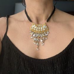 Kundan Pendant Necklace & Earrings. Changeable 2 Colors necklace. Gold-Plated, White Beads & Mirrors. Heeramandi Style Handcrafted. Royal Ethnic India