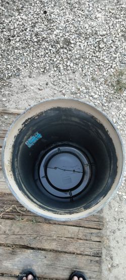 Selling a plastic pot
