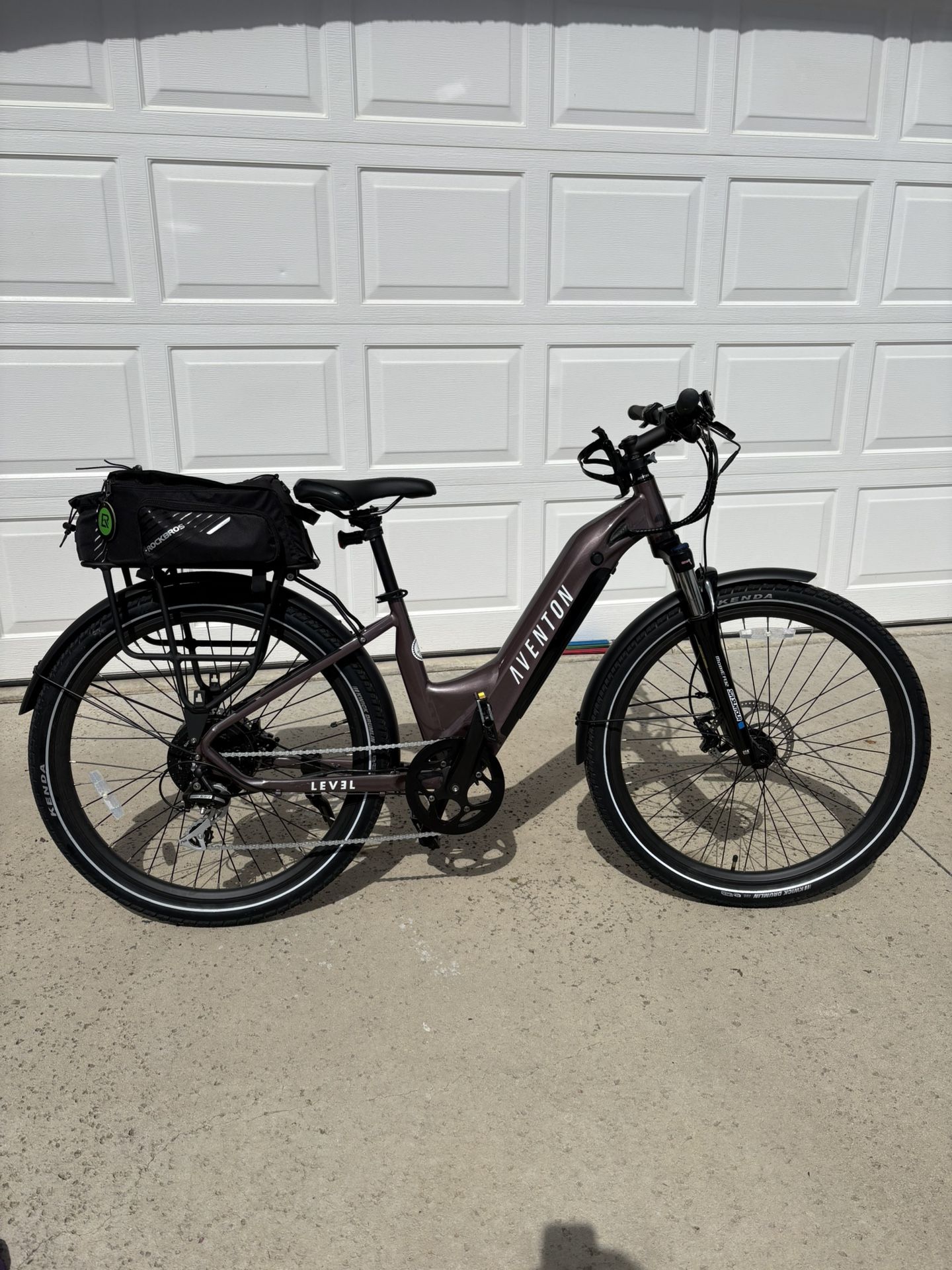 Aventon E-Bike NEW
