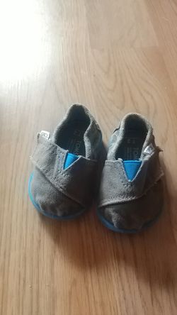 Baby Toms size T 2