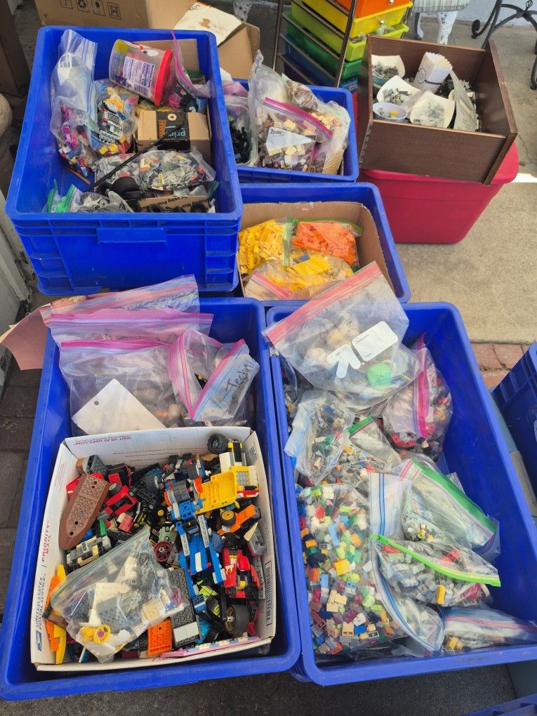 LEGO SALE TODAY SUNday6/29/25 12:00PM-5:00PM PAINTER AVE/MYSTIC Whittier