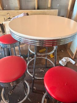 AWESOME retro bar top table - great condition
