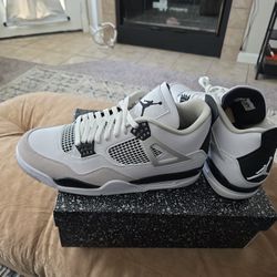 Jordan 4 Retro Military Black