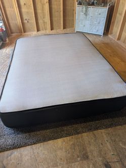 Queen Size Mattress Clean
