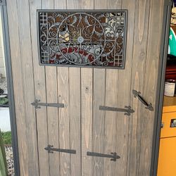 Custom Gates, Pergolas, Walkways and Planters