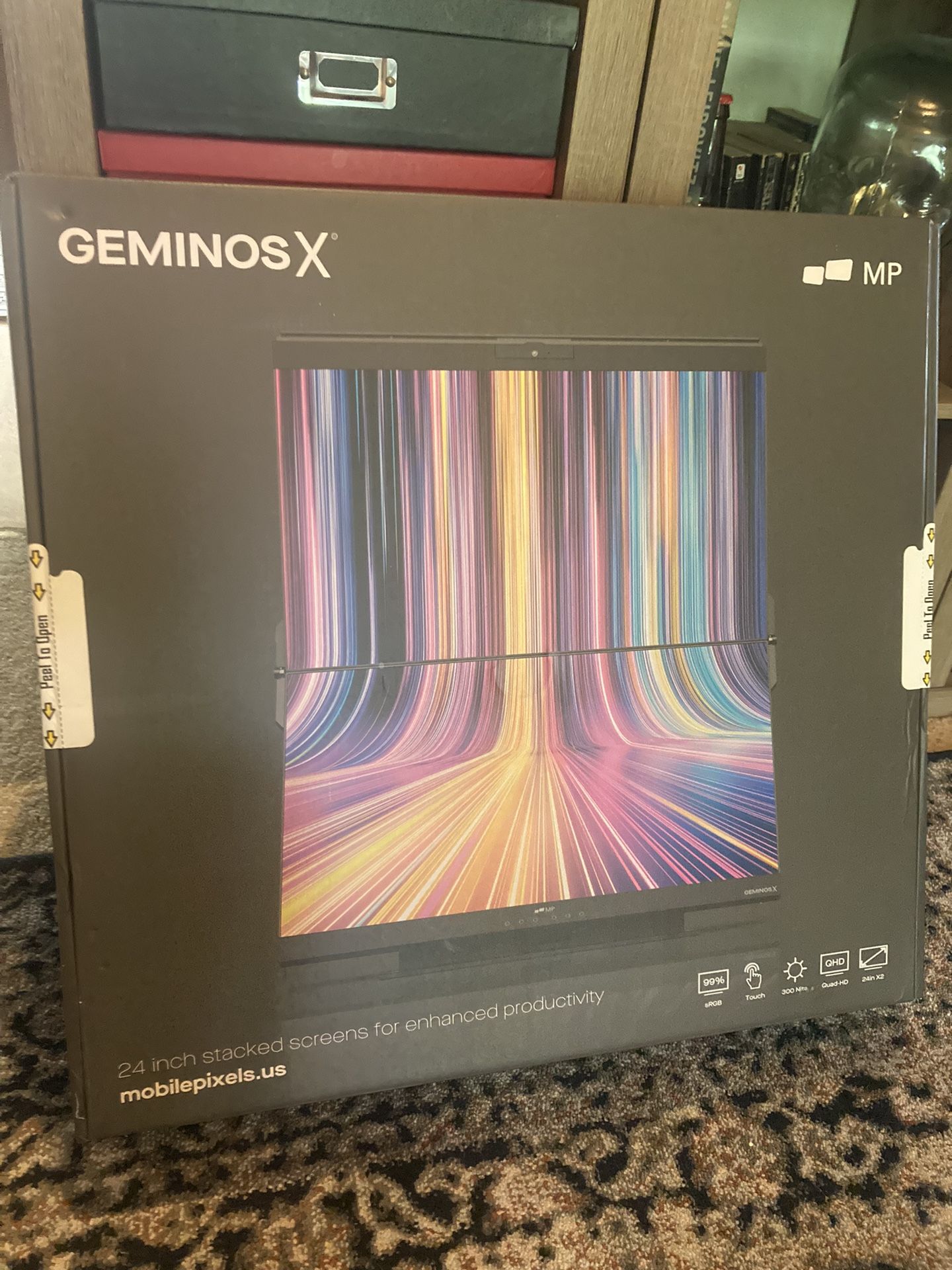 Geminos stacked Desktop Monitor 