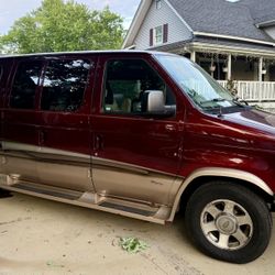 2004 Ford E-150