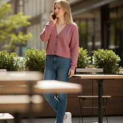 Forever 21 Women's Button Up Sweater
