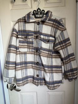 Cozy Plaid Button-Down Fleece Shacket / Shirt Jacket