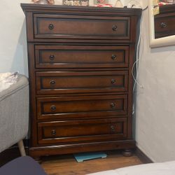 5 Drawer Dresser