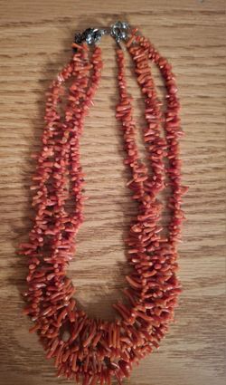 Vintage Coral Necklace Three Strand
