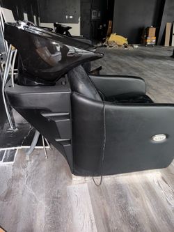 Black Salon Shampoo Bowl and Chair Unit