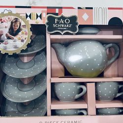 FAO Schwarz tea set
