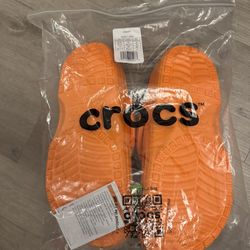 Crocs Mens 10 / Womens 12