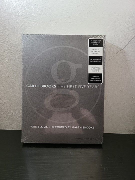 NIP Anthology Part 1 : Limited Edition by Garth Brooks & Warren Zanes (2017 HC)