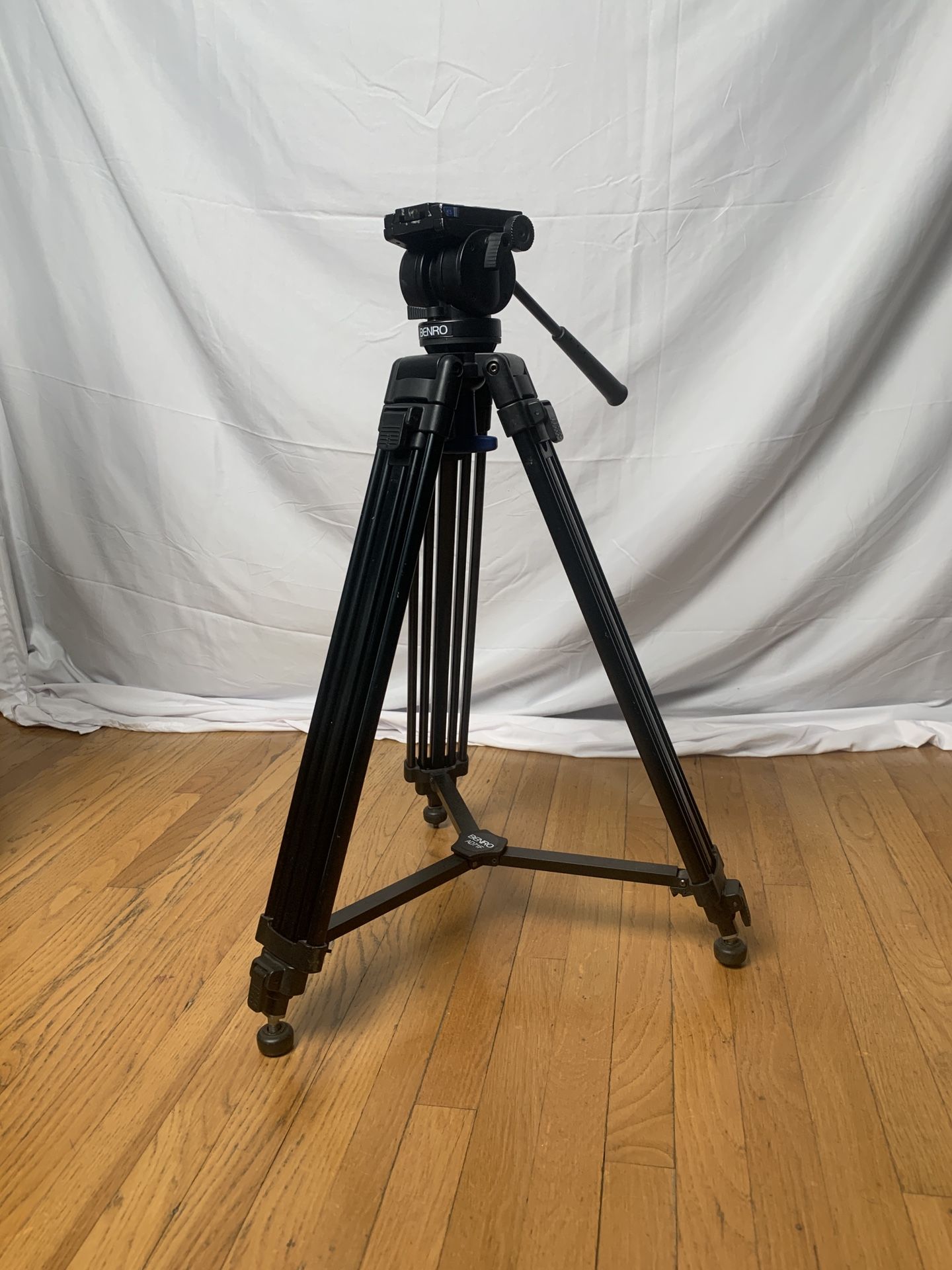 Benro AD71F Video Camera Tripod