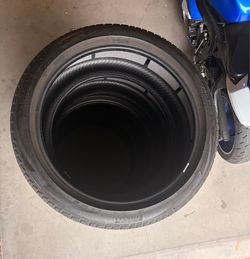 285/40/r23 Range Rover tires
