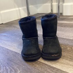 Toddler Black Uggs