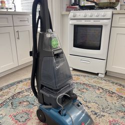 Hoover Carpet Cleaner works well