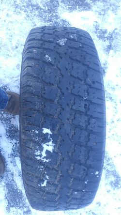 Winter tire 215/65r15