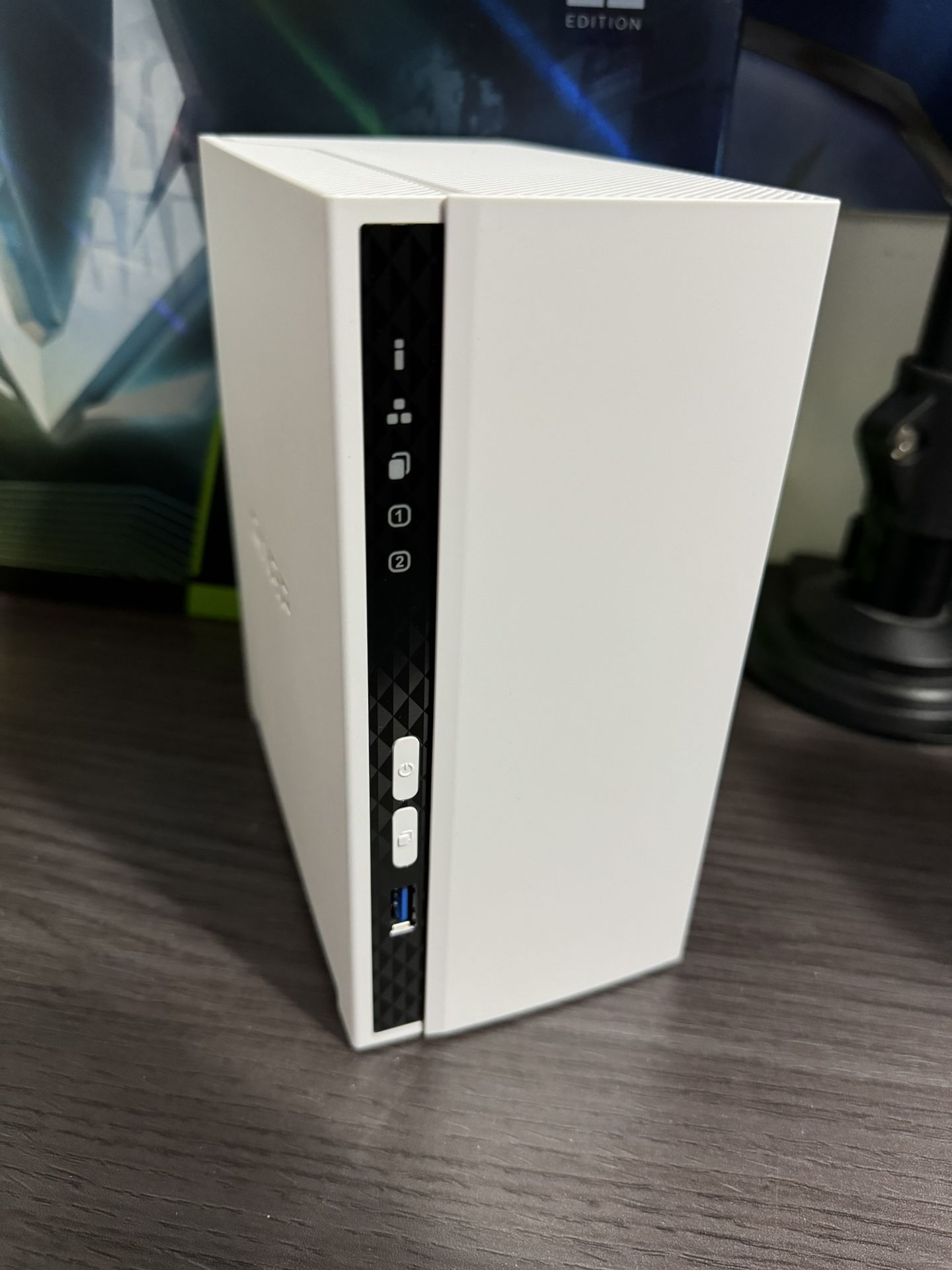 TS-233 QNAP NAS Network attached Storage