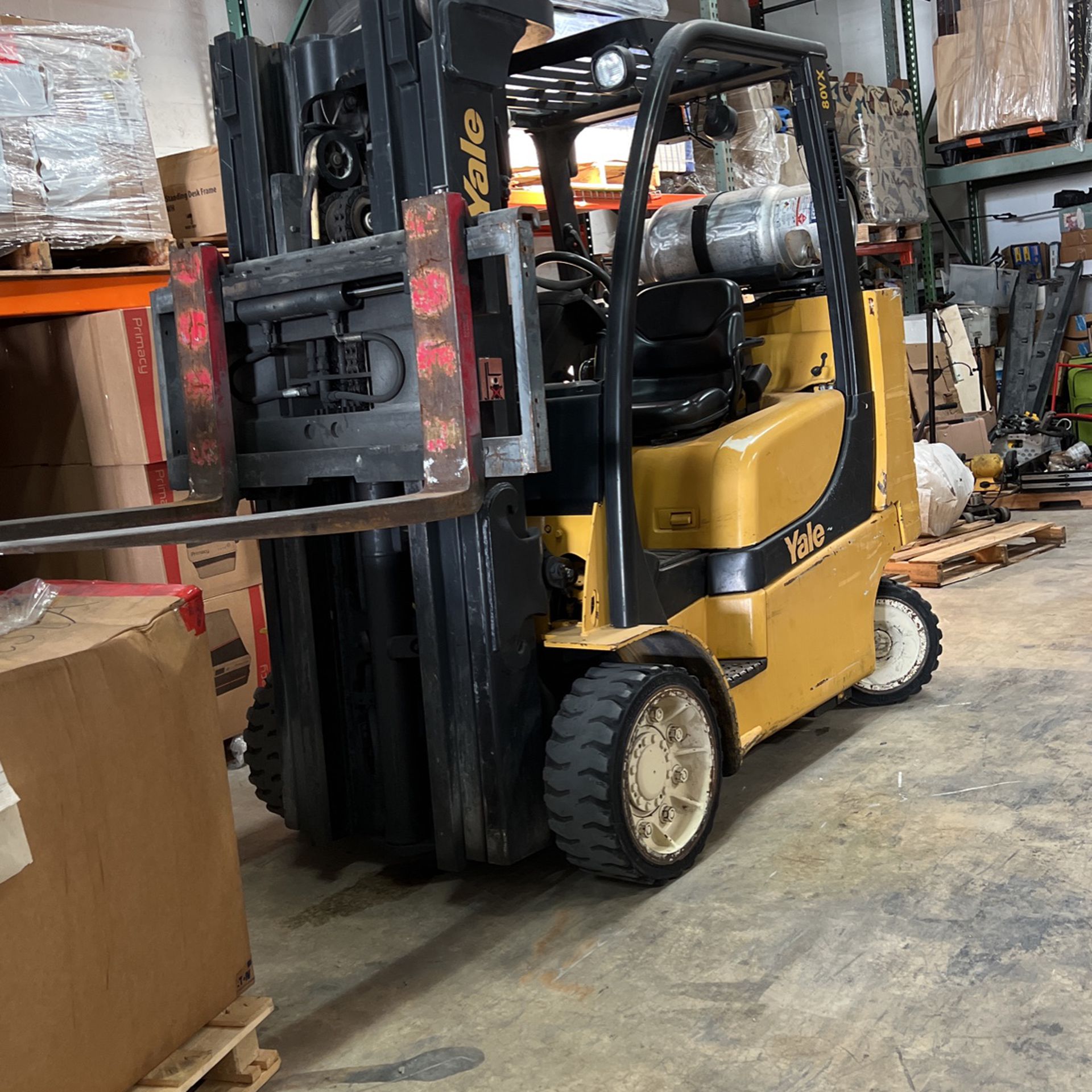 Yale Forklift 8000 Lbs Perdect Conditions  OBO