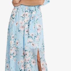 Size L New Trae Elástico En La Cintura !!! Único Size $25Firm 💙💙💙💙💙