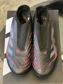 Adidas Predator Laceless Soccer Cleats
