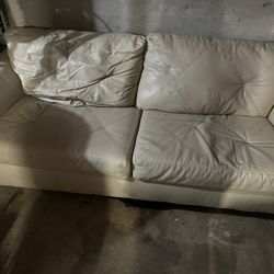 FREE COUCH