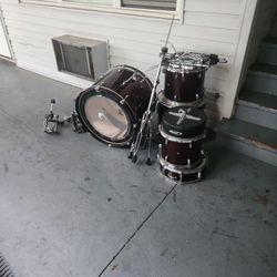 Drum set