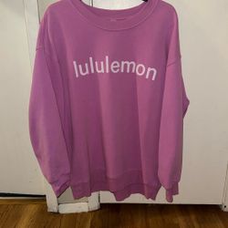Lululemon Sweatshirt Size 6 Like New Condition 