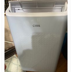 Commercial cool air conditioner floor model