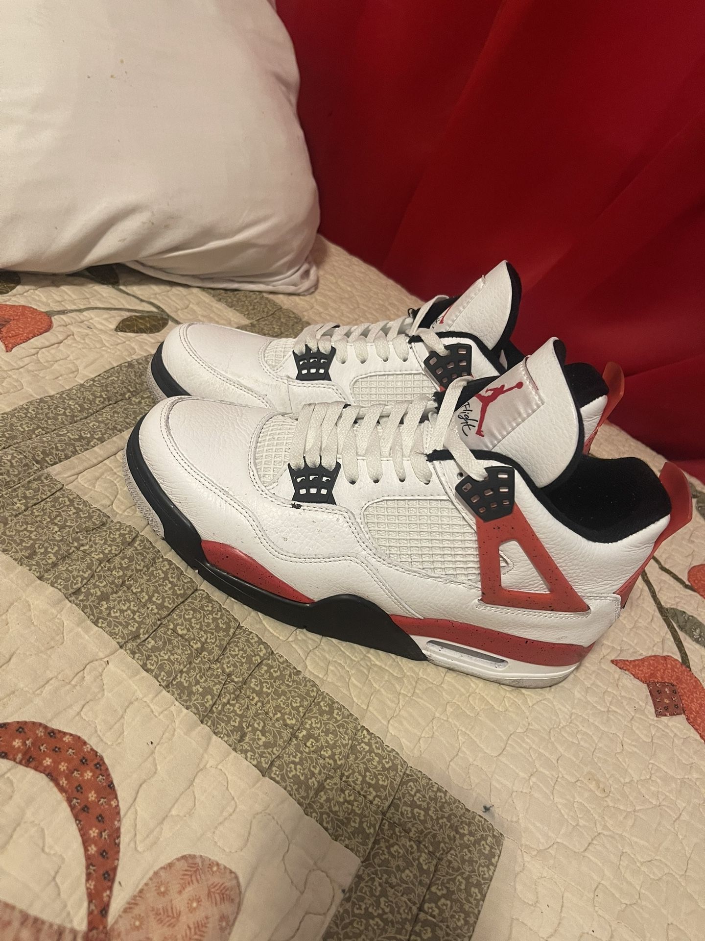 Jordan 4 Retro 