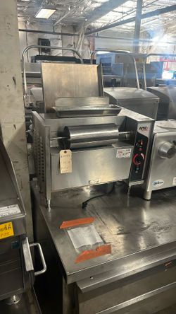 Vertical Conveyor Bun Toaster 