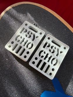 1/2 skateboard riser pads