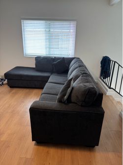 L COUCH