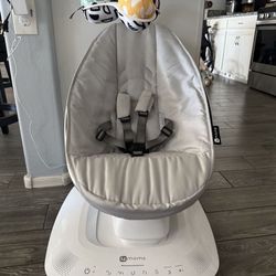 Mamaroo baby swing
