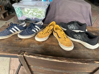 Sz: 9-91/2   3/$10.00.   Chino, ca