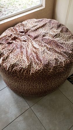 Memory foam bean bag in great condition