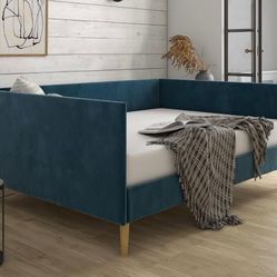 Like New Full Size Day Bed - Mattress Optional 