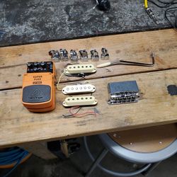 Fender Stratocaster Player Series Parts An Super Fuzz Pedal 