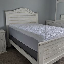 Complete FULL-SIZE bedroom Set