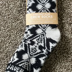 🔥 NEW Eddie Bauer Aloe-Infused Firelight Crew Socks – Women’s Size 5-10 🔥 —Retail Value: $20   Treat your feet! These ultra-cozy Eddie Bauer Firelig