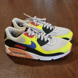 Tom Ford Black Velour Sunglasses Case Hard Clamshell. Pre-owned, very 
good shape, would fit large size glasses.